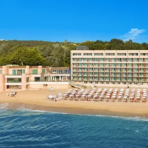 Hotel Marina Hotel, Sunny Day, Warna